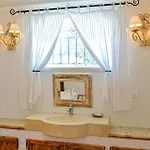 Holiday home Awesome In D L'esterel *